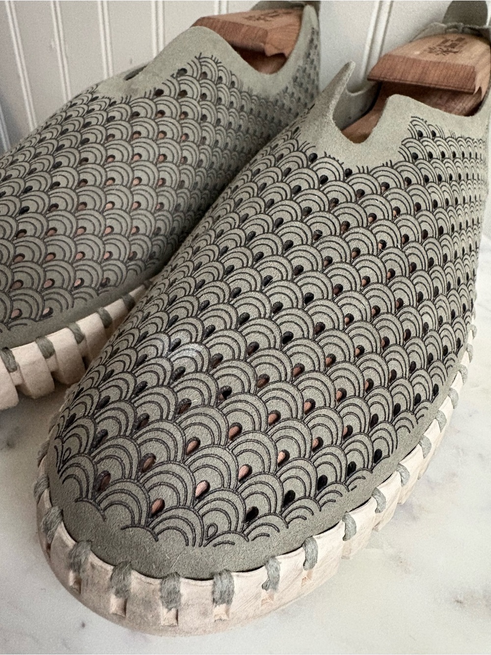 Ilse Jacobsen Tulip 139 Perforated Shoes Women’s 10 Olive Gray Summer Casual EUC - Picture 7 of 14